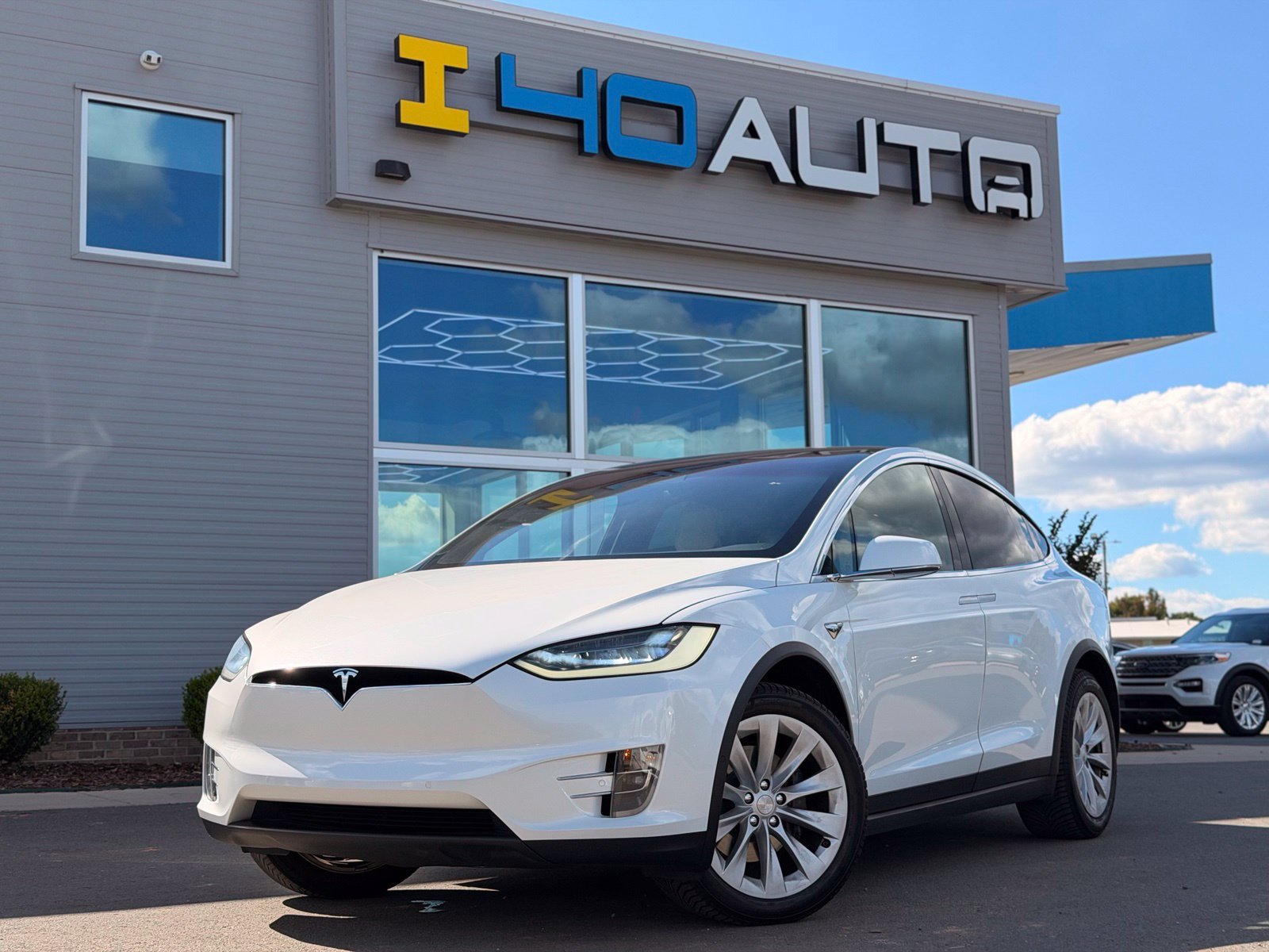 Used 2019 Tesla Model X 75D AWD/4WD image 3