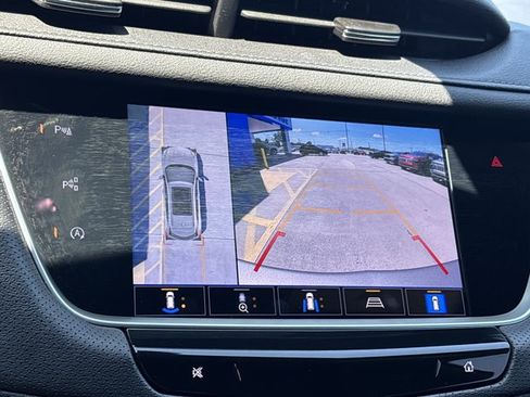 Used 2022 Cadillac XT5 Premium Luxury w/ Technology Package FWD image 35