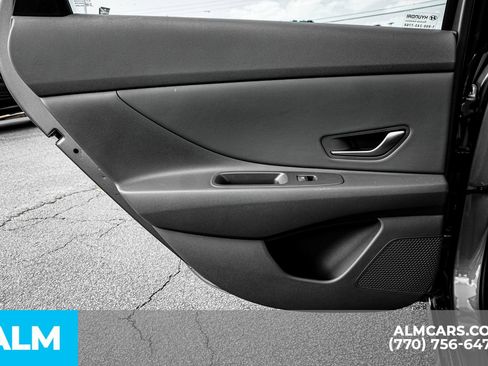 Used 2025 Hyundai Elantra Sport image 54