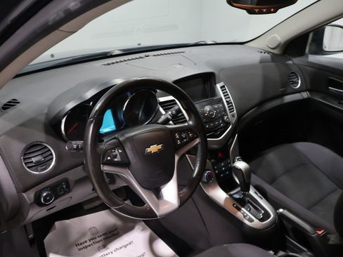 Used 2014 Chevrolet Cruze LT w/ RS Package image 17