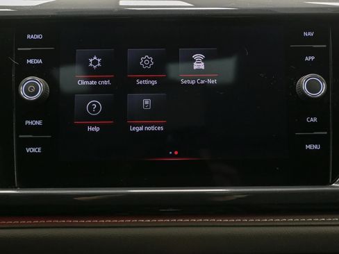 Used 2024 Volkswagen Taos SEL image 28