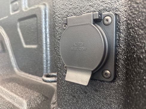 New 2026 Chevrolet Silverado 1500 Custom Trail Boss w/ LPO, Dark Essentials Package image 12