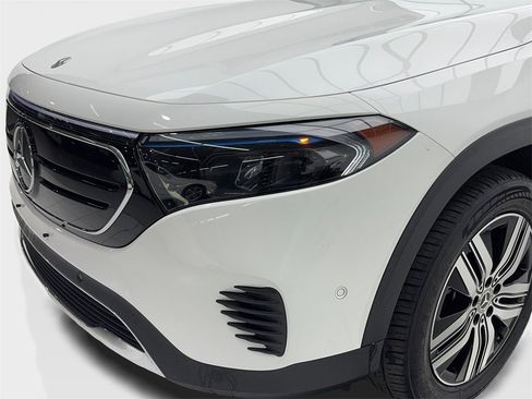 Used 2023 Mercedes-Benz EQB 250+ image 5