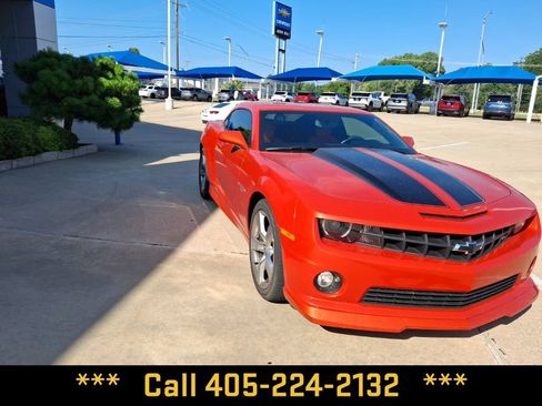 Used 2010 Chevrolet Camaro SS w/ LPO, Ground Effects Package RWD image 5