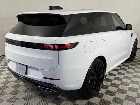 New 2026 Land Rover Range Rover Sport Dynamic SE AWD/4WD image 7