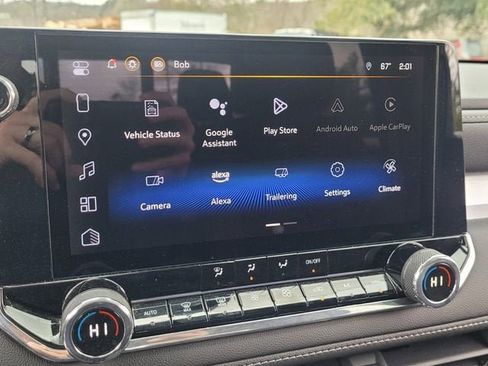 Used 2024 Chevrolet Colorado LT w/ LT Convenience Package image 18