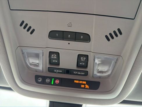 Used 2023 GMC Acadia AT4 w/ Technology Package image 45