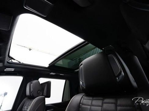 Used 2023 Cadillac Escalade V AWD/4WD image 31