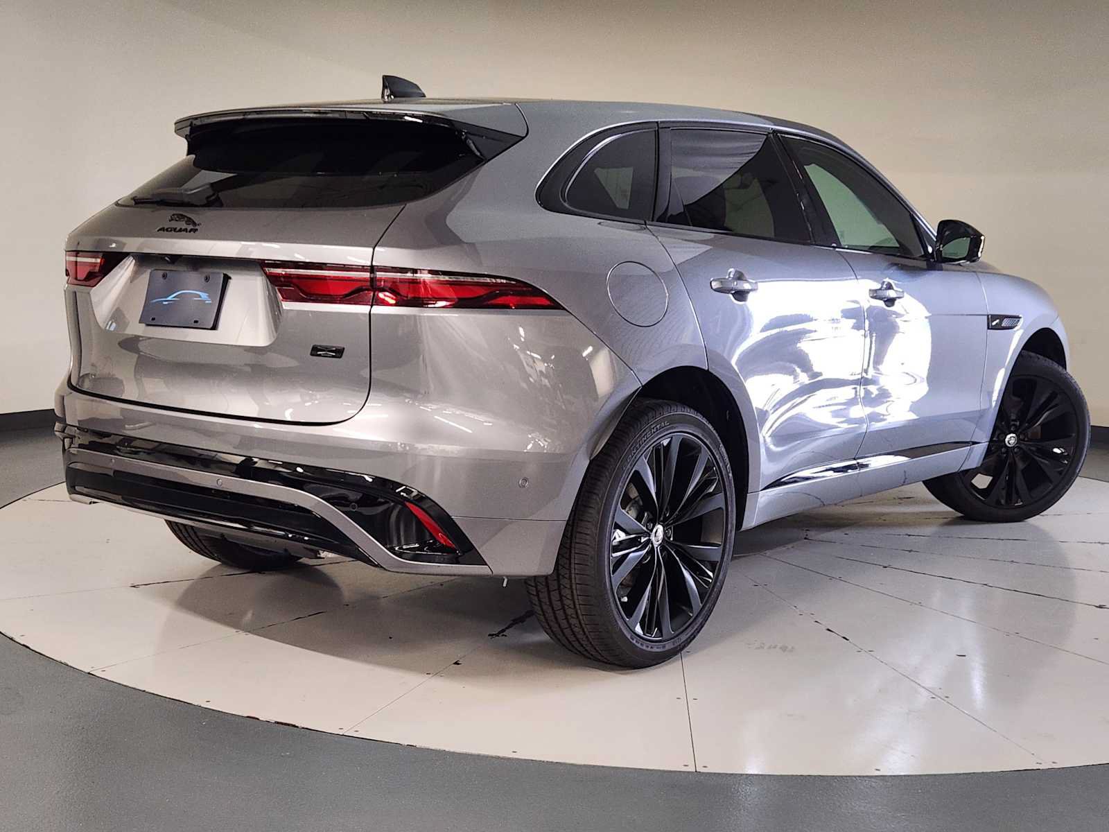 New 2026 Jaguar F-PACE R-Dynamic S AWD/4WD image 2