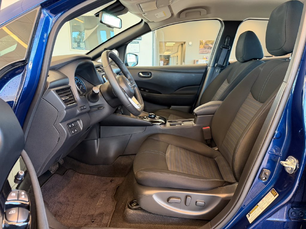 Used 2025 Nissan Leaf SV Plus FWD image 14