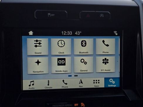 Used 2017 Ford F150 Lariat w/ Equipment Group 502A Luxury image 34