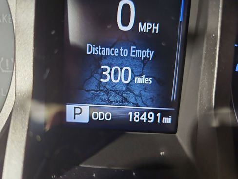 Used 2023 Toyota Tacoma TRD Sport w/ Technology Package AWD/4WD image 17