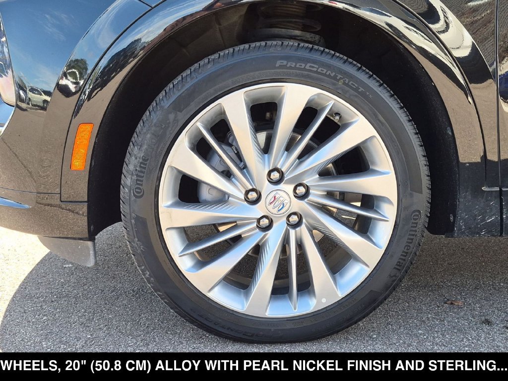 Used 2024 Buick Envision Avenir AWD/4WD image 17