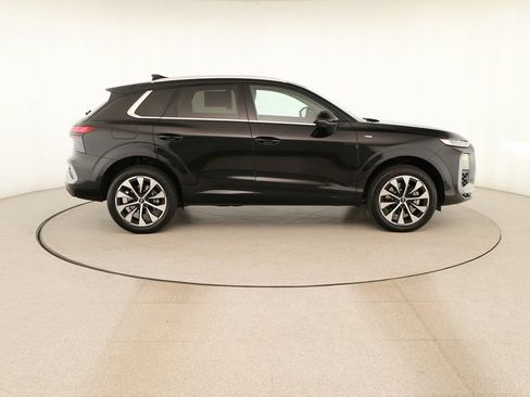 New 2026 Audi Q3 quattro 2.0T AWD/4WD image 8