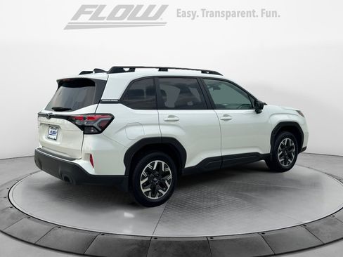 Used 2026 Subaru Forester Premium AWD/4WD image 9