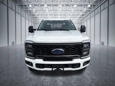 Used 2024 Ford F250 XL w/ STX Appearance Package AWD/4WD image 8