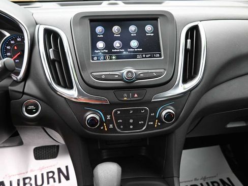 Used 2023 Chevrolet Equinox LT AWD/4WD image 9