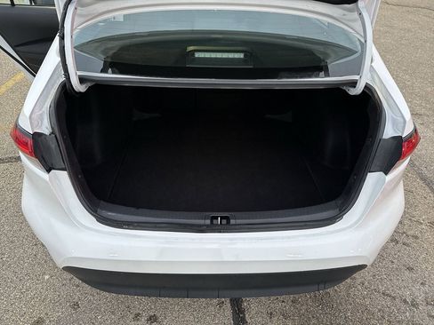 Used 2024 Toyota Corolla LE image 6