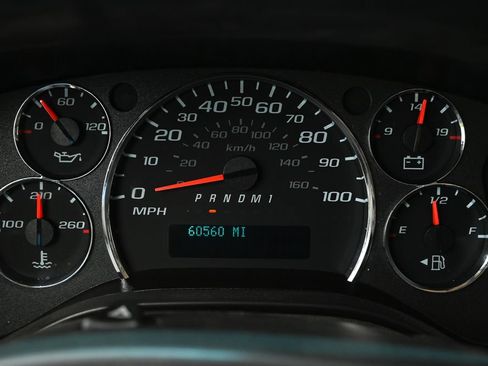 Used 2021 GMC Savana 2500 RWD image 13