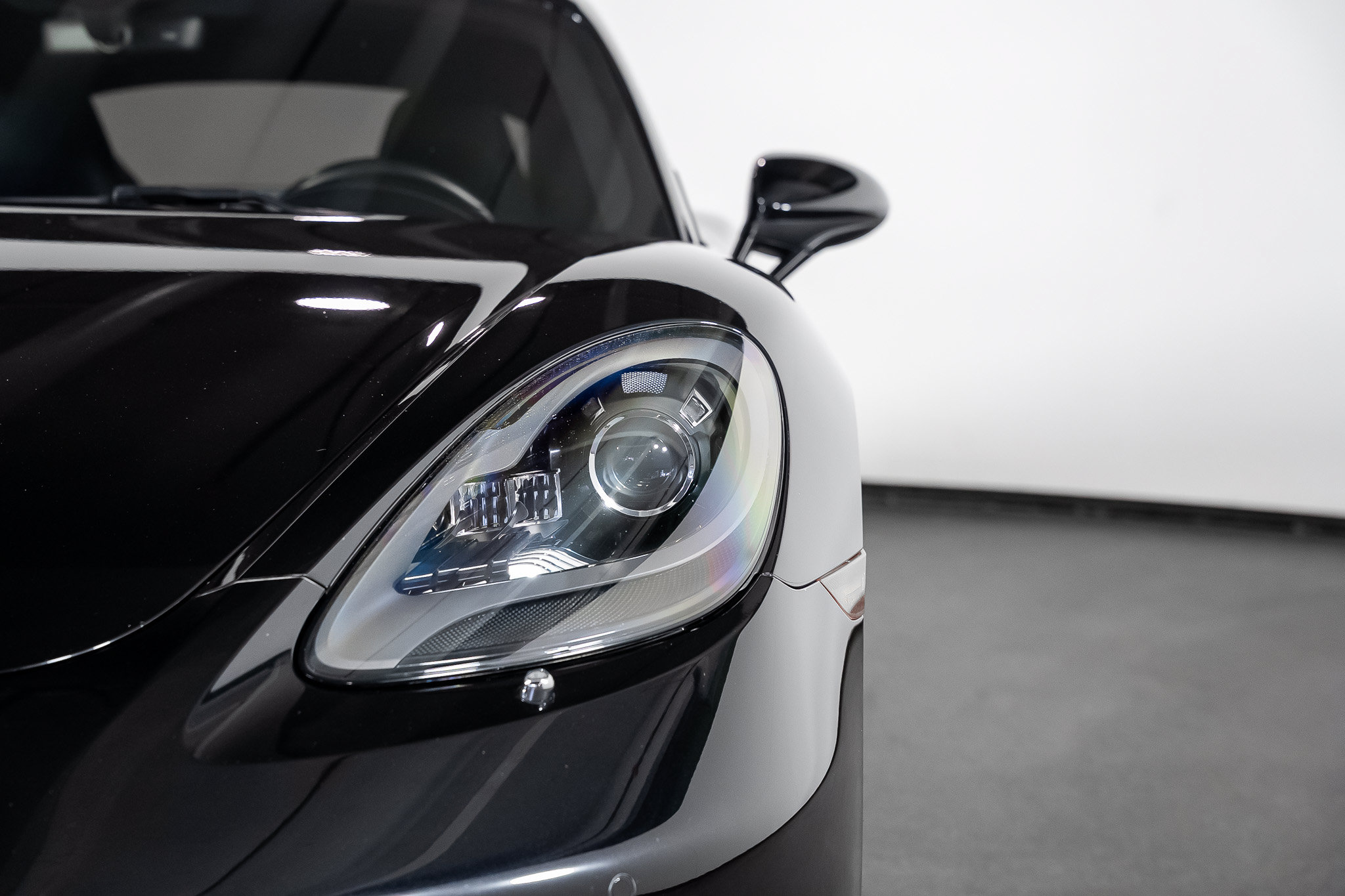 Used 2018 Porsche 718 Cayman S RWD image 5