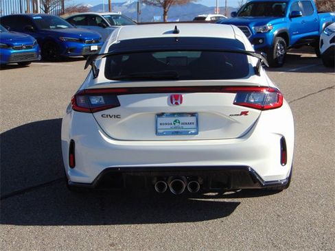 Used 2024 Honda Civic Type R image 5