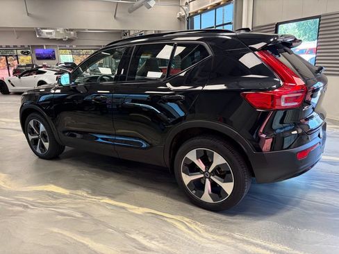 Used 2023 Volvo XC40 B5 Plus w/ Driver Assist Package AWD/4WD image 38