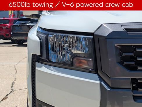Certified 2025 Nissan Frontier SV w/ SV Convenience Package RWD image 10