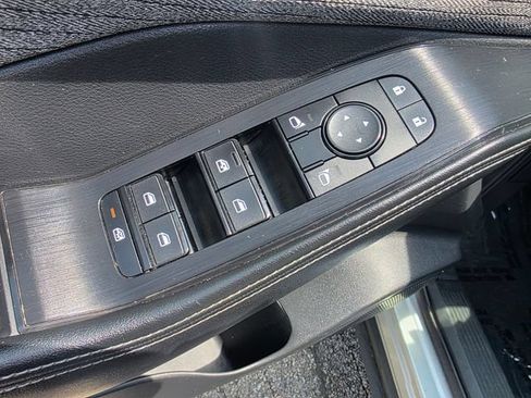Used 2023 Nissan Rogue SV AWD/4WD image 22