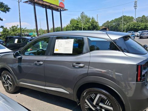 Used 2026 Nissan Kicks SV w/ Cold Weather Package FWD image 11