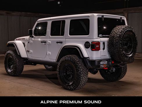 Used 2025 Jeep Wrangler Unlimited Rubicon AWD/4WD image 7