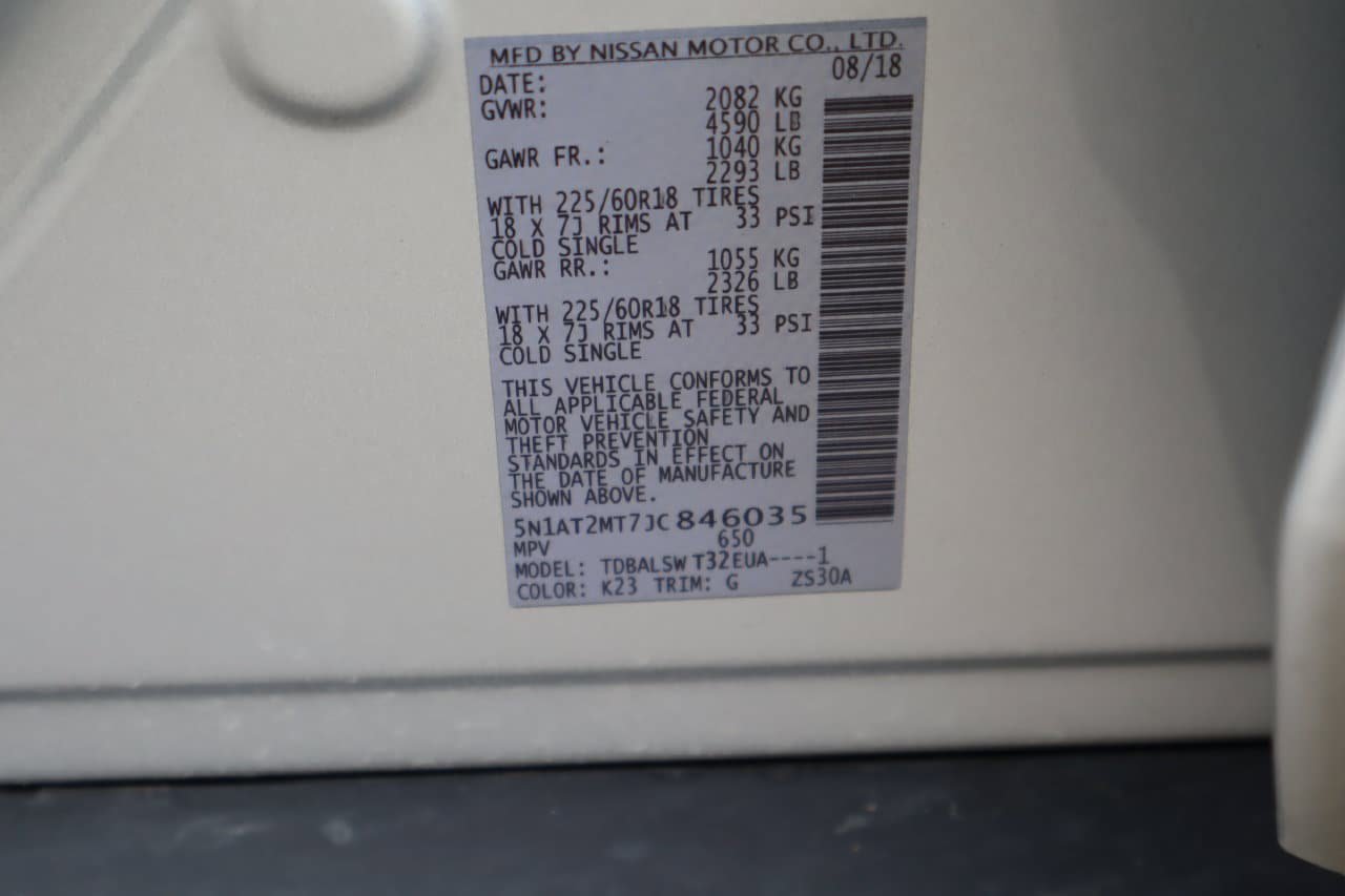Used 2018 Nissan Rogue SL w/ Premium Package FWD image 30