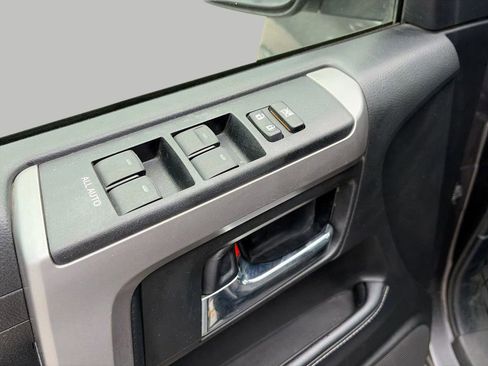 Used 2019 Toyota 4Runner SR5 RWD image 14