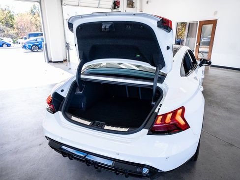 Used 2024 Audi e-tron GT Prestige image 63