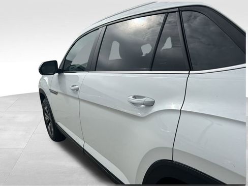 New 2026 Volkswagen Atlas Cross Sport SE image 29