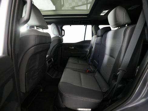 Used 2025 Lexus GX 550 image 17