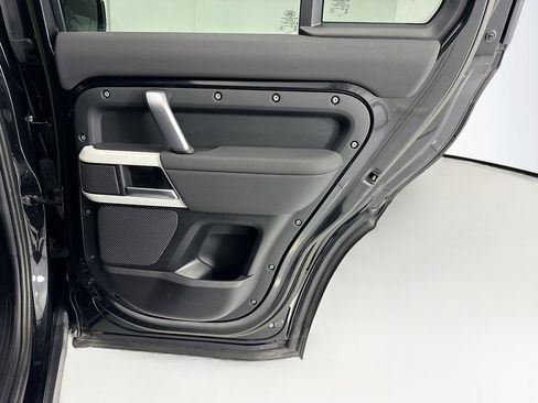 Certified 2023 Land Rover Defender 110 X-Dynamic SE AWD/4WD image 25