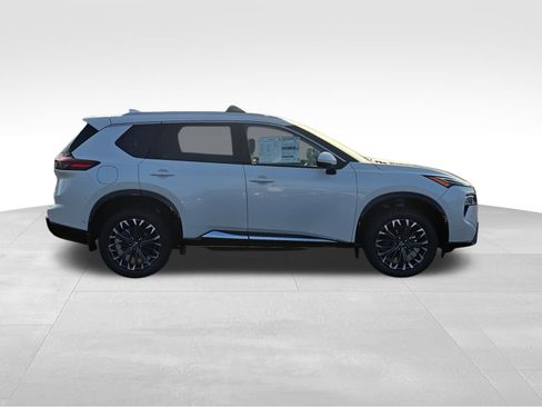 New 2026 Nissan Rogue Platinum w/ Platinum Premium Package image 10