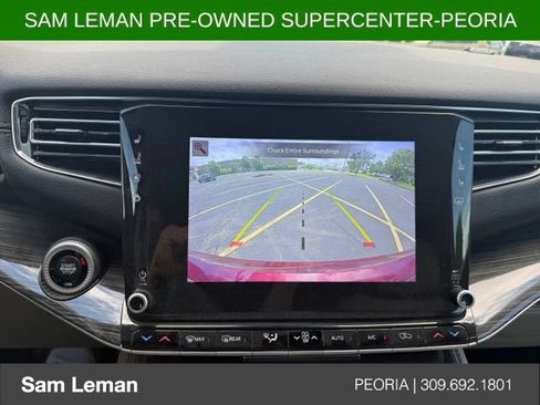 Used 2022 Jeep Wagoneer Series III AWD/4WD image 12