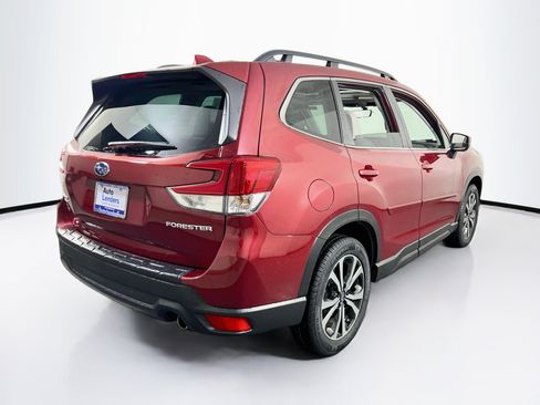 Used 2023 Subaru Forester Limited AWD/4WD image 5