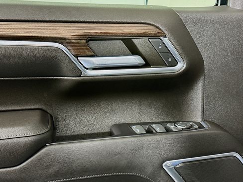 Used 2022 Chevrolet Silverado 1500 LT Trail Boss w/ Protection Package image 15