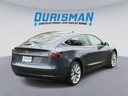 Used 2020 Tesla Model 3 Standard Range Plus image 2
