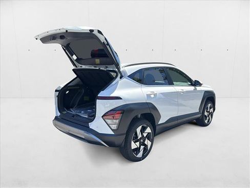 Used 2026 Hyundai Kona Limited AWD/4WD image 2