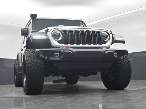 Used 2024 Jeep Wrangler Unlimited Rubicon AWD/4WD image 49