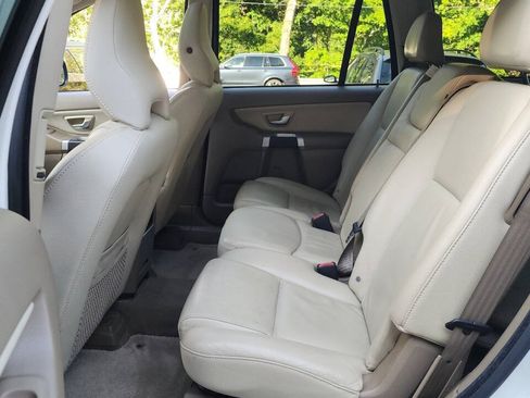 Used 2014 Volvo XC90 3.2 w/ Climate Package AWD/4WD image 10