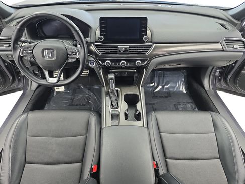 Used 2018 Honda Accord Sport image 9