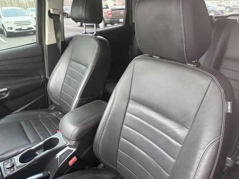 Used 2014 Ford Escape Titanium image 19