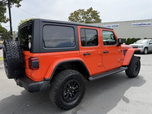 Used 2023 Jeep Wrangler Unlimited Rubicon 4xe AWD/4WD image 7