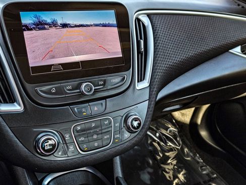 Certified 2025 Chevrolet Malibu LT image 21