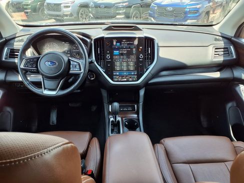Used 2023 Subaru Ascent Touring AWD/4WD image 2
