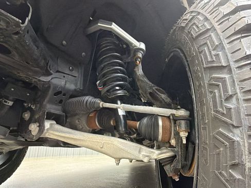 Used 2025 Ford Bronco Outer Banks AWD/4WD image 16